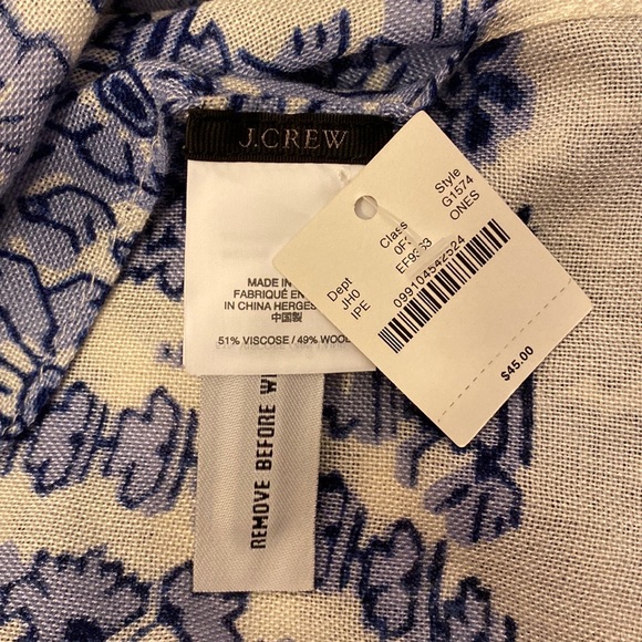 NWT J.Crew Wool Blend Scarf in Polka Dot & Paisley Print - Picture 4 of 4